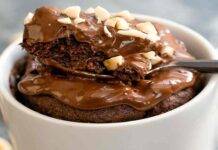 Pasticcio mug cake al pocket coffee e nutella