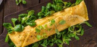 Frittata arrotolata con spinaci e formaggio