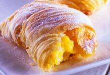 Dolcini ripieni di crema pasticcera tipici nostrani