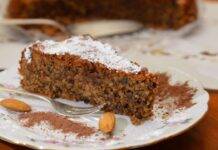 Torta con nocciole