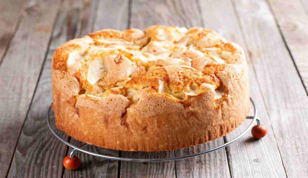 Torta fit di albumi pesche e vaniglia in friggitrice ad aria in 20 minuti