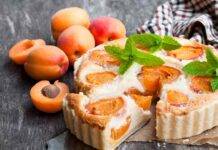 Torta fredda con albicocche