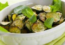 Zucchine alla poverella | Prelibatezze pugliesi semplici e facili Contorno di zucchien fritte profumate con menta