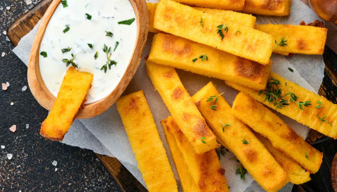 Polenta con erbe aromatiche fritta