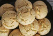 Biscotti con frutta secca e zucchero