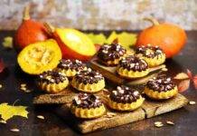 Ciambelline mango e cioccolato fondente | dolcetti da far perdere la testa Ciambelline mango e cioccolato fondente