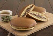 Dorayaki al cioccolato con crema al caffè