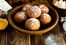 Frittelline fritte con cuore di cioccolata al latte in 10 minuti, un dolcetto irresistibile pronto in poco tempo, vediamo come realizzarlo insieme.