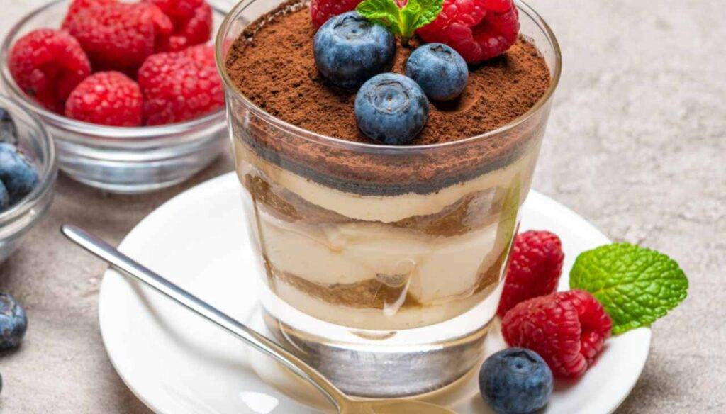 Macedonia tiramisù Il dessert ideale per grandi e piccoli