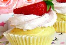 Muffin al limone senza burro con crema alle fragole