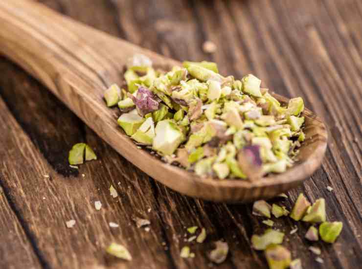 Palline di ricotta salate al pistacchio FOTO ricettasprint
