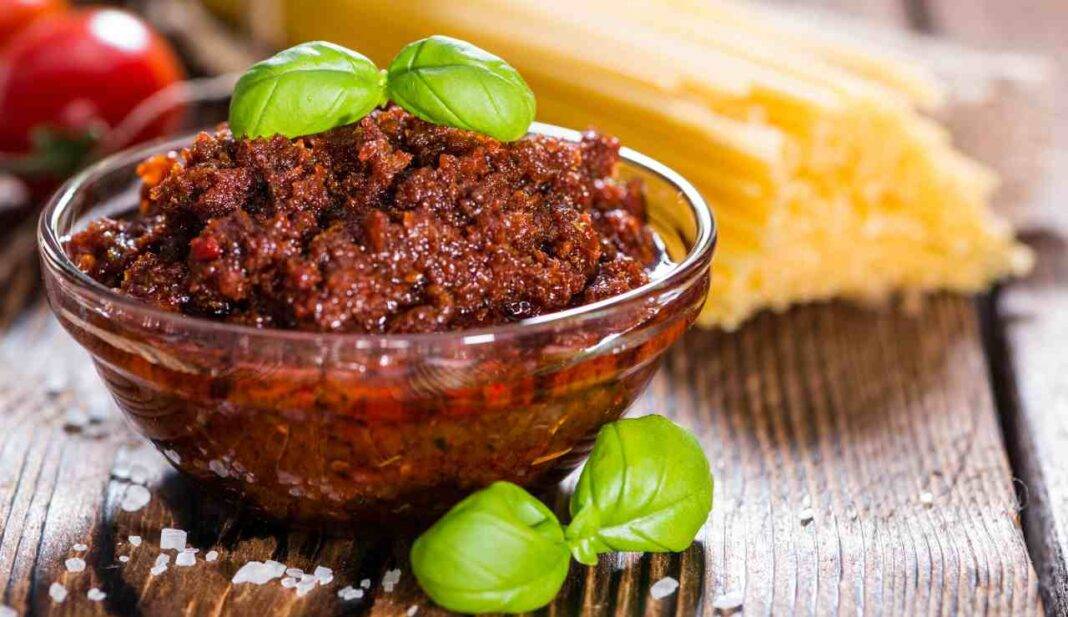 Pesto rosso alla marinara Sugo perfetto per primi estivi