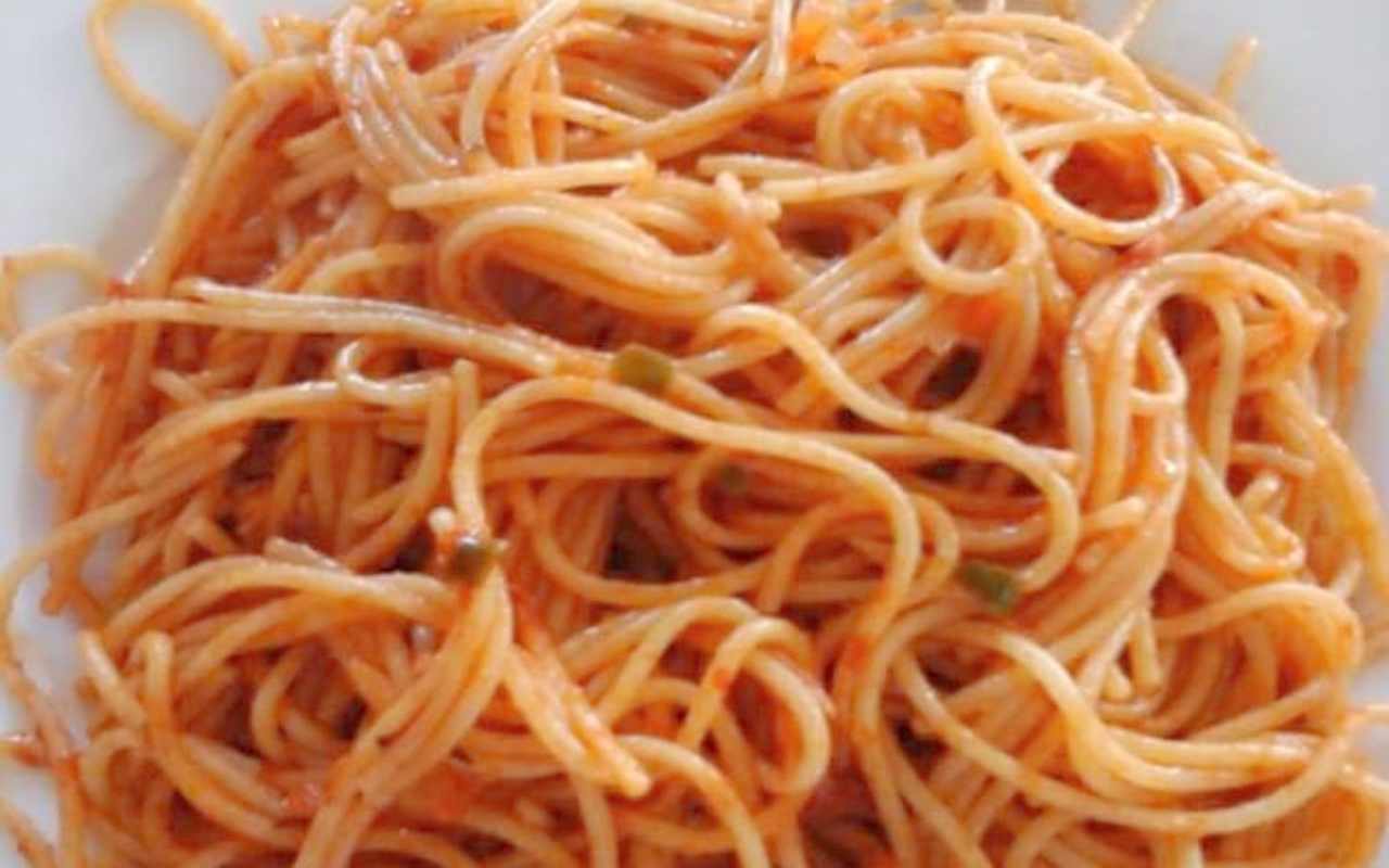 spaghetti patate paprika ricetta FOTO ricettasprint