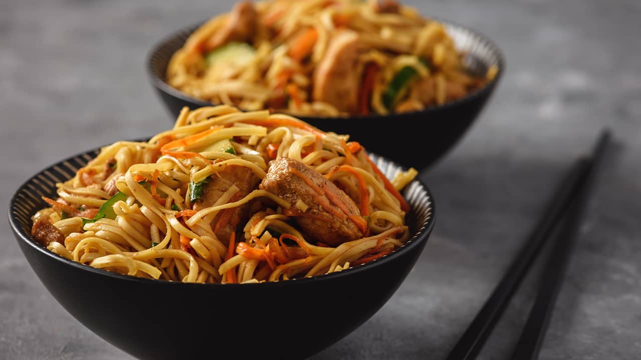Spaghetti cinesi con verdure 