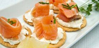 Finger food salmone e ricotta