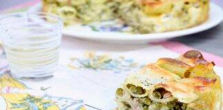 Timballo di maccheroni con piselli pancetta e besciamella
