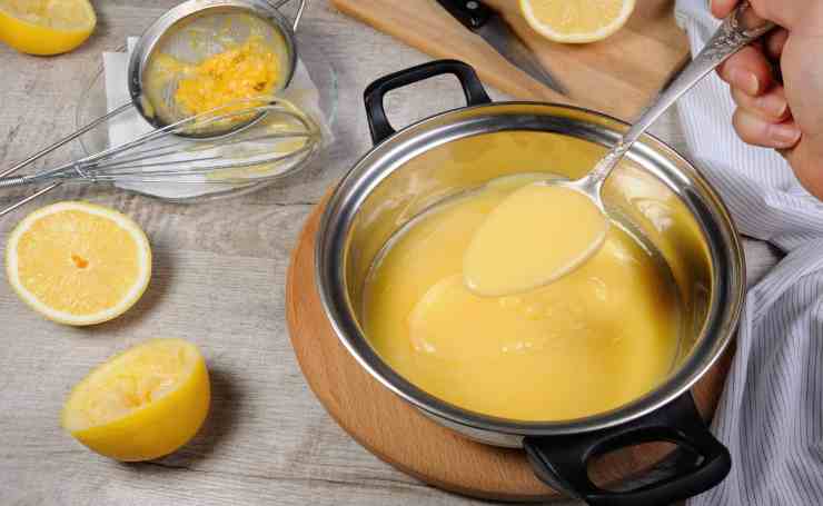 Torta al limone cremosa