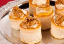 Stuzzichini con frutta e formaggio