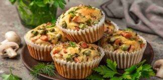 muffin salati con mix di verdure e prosciutto