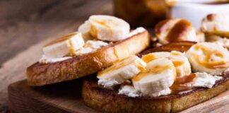 Bruschette con caramello mascarpone e banana