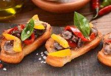Bruschette peperoni e funghi misti | un antipasto delizioso Bruschette peperoni e funghi misti AdobeStock