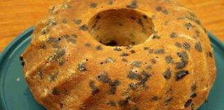 Ciambella allo yogurt senza uova con frutto della passione