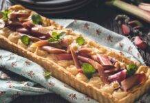 Dolce con agrumi e piante