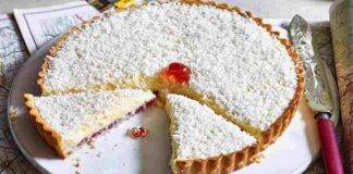 Crostata fredda con crema al cocco e lamponi