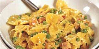 Farfalle allo zafferano con prosciutto cipolla e piselli