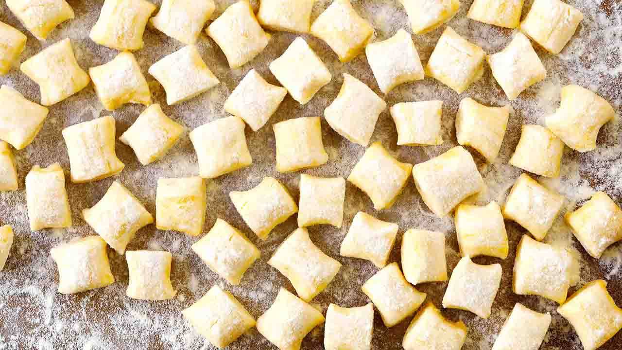 Impasto degli gnocchi alla ricotta