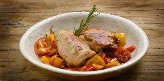 Involtini di pollo con peperoni e provola