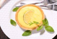 Mini crostatine al limone e cocco