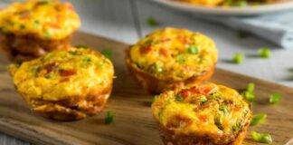 Muffin rustici con ricotta zucchine e bacon