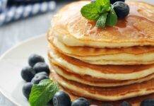 Pancake con proteine in polvere senza uova | Facilissimi e veloci Dolcini con polvere di proteine e olio