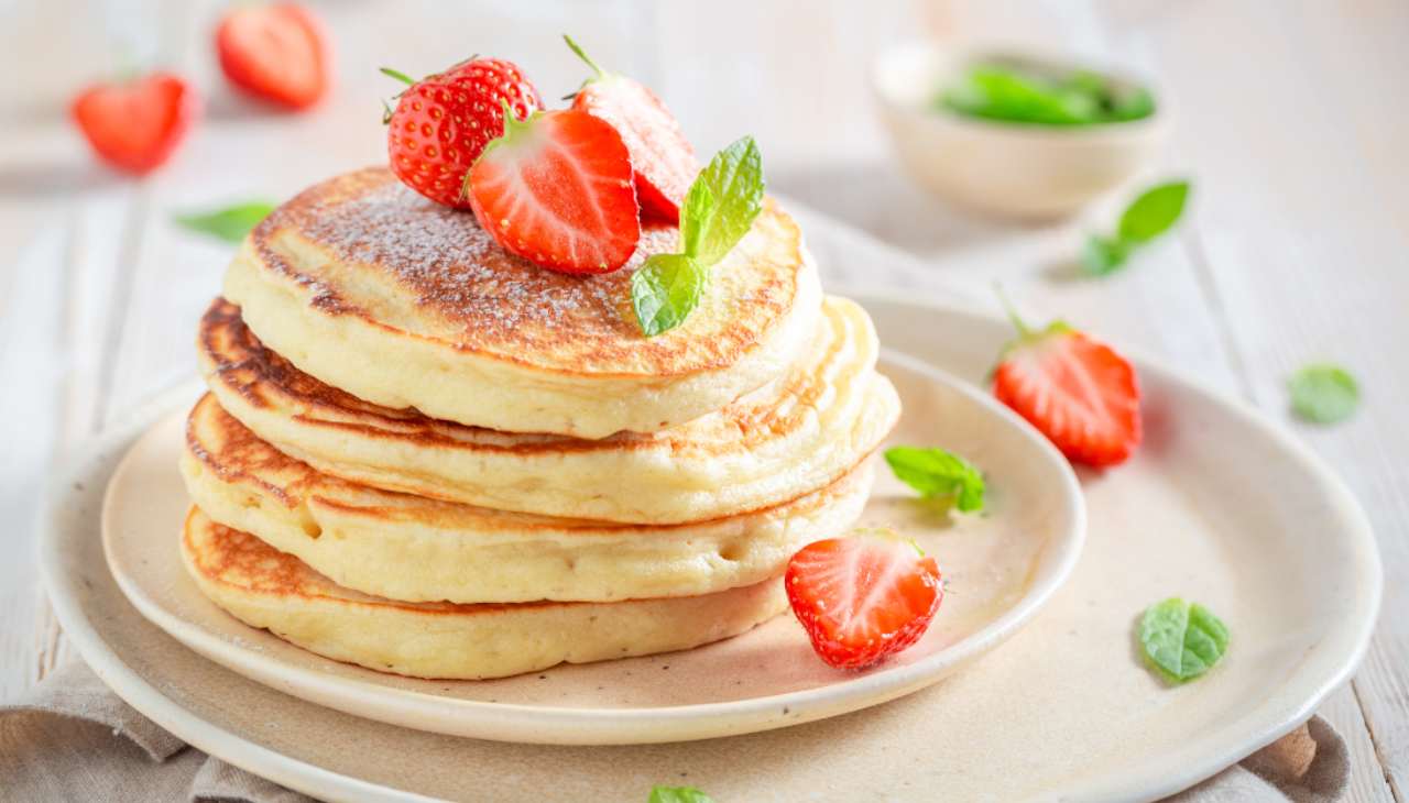 Pancake light senza bilancia  Dolcini facilissimi gustosi e leggeri