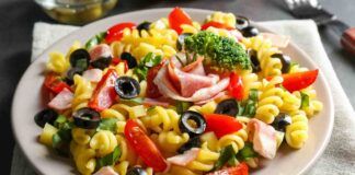 Pasta fredda alla greca Ricetta gustosa e facile oltre che super gustosa