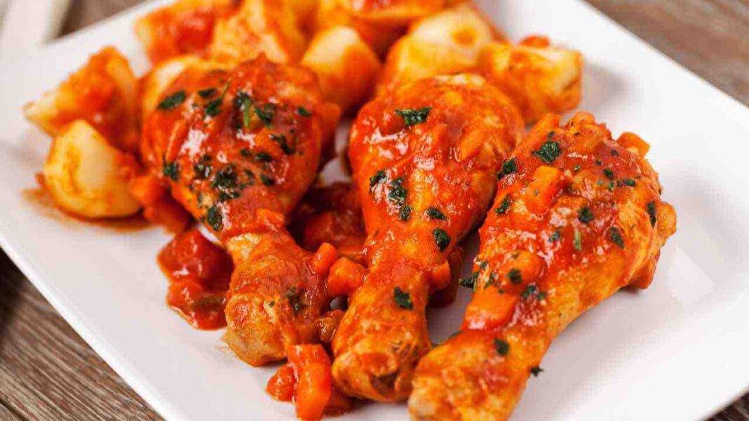 Pollo alla cacciatora con peperoni ricetta preparazione Pollo alla cacciatora con peperoni ricetta preparazione