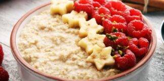 Zuppa di cereali, miele e frutta