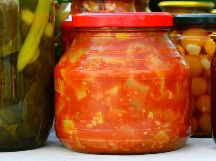 Salsa di pomodori e zucchine ricetta