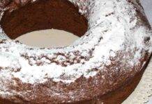 Dolce con frutta secca e cioccolato