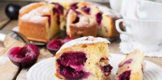 Torta con prugne