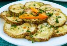 Zucchine essiccate al sole sottolio | Contorno facile e ricco di sapore Verdura privata dei liquidi
