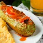 Finger food di verdure con formaggio e pomodori