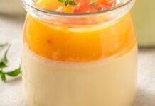 Dessert con formaggio e frutta