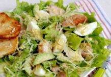 Insalata pollo, avocado e uova | Pratica ed economica insalata avocado pollo uova ricetta FOTO ricettasprint