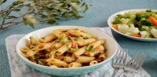Pennette con crema di ceci e speck