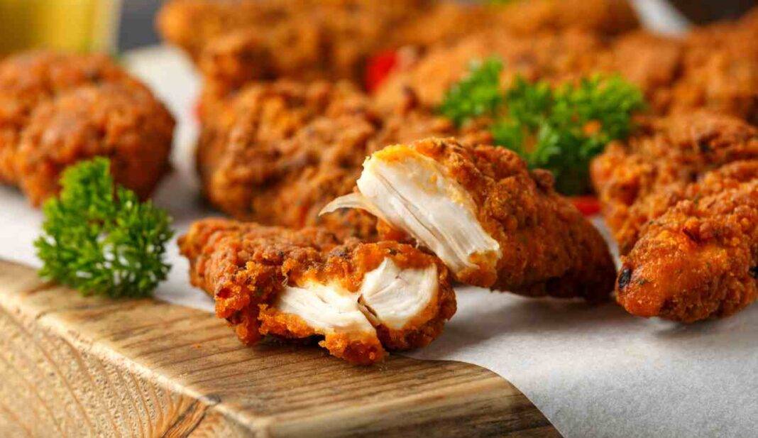 Pollo fritto in friggitrice ad aria con maionese semplice e veloce