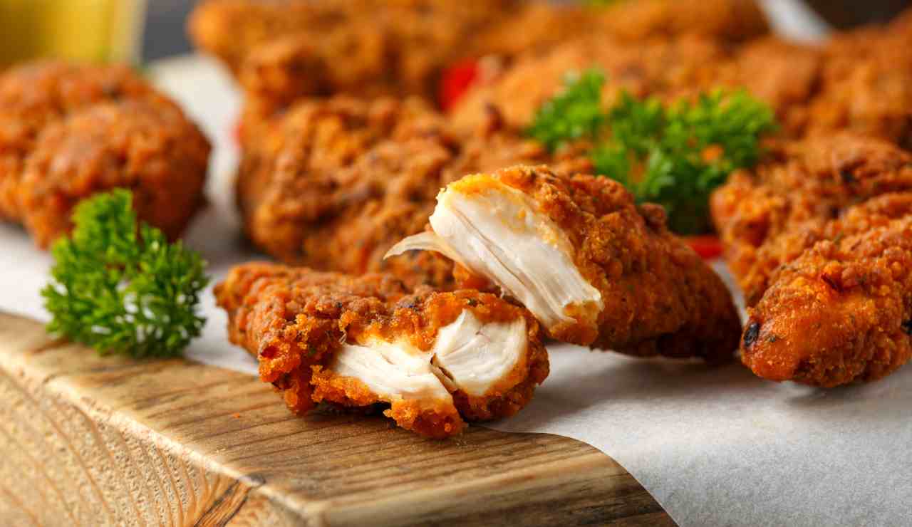 Ricetta Cosce di pollo in friggitrice ad aria - La Ricetta di  GialloZafferano