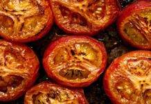 Pomodori arrostiti al forno caramellati | Un pizzico dolci, ma buoni pomodori forno caramellati ricetta FOTO ricettasprint