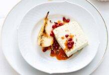 Semifreddo yogurt e cocco | Goloso e pronto in 10 minuti semifreddo yogurt cocco ricetta FOTO ricettasprint